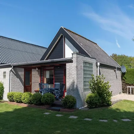 Nyaraló In North Holland Coast *